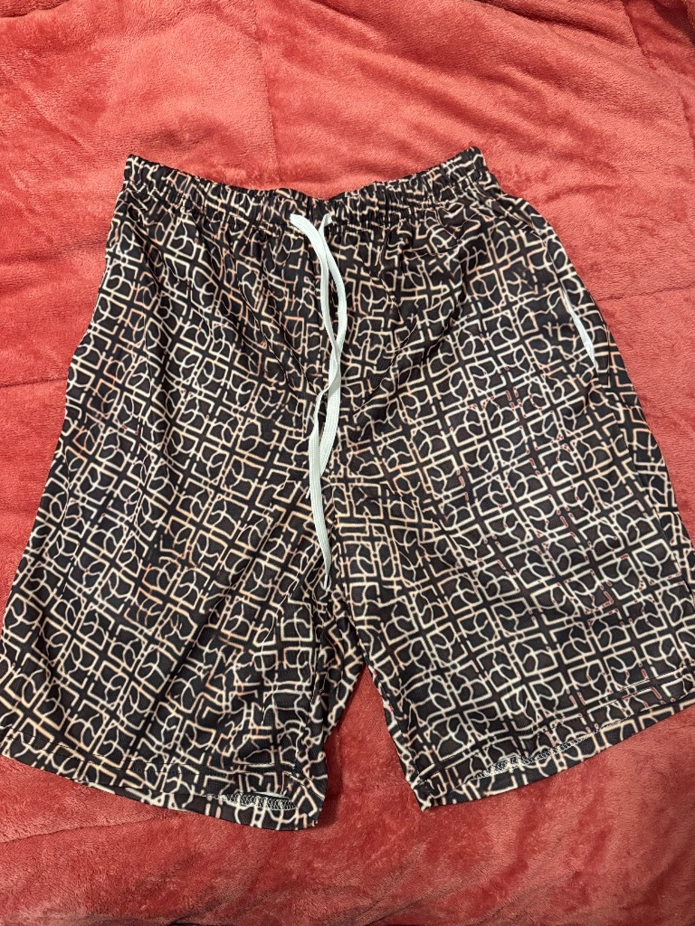 Geometric Print Drawstring Shorts - Black & Cream